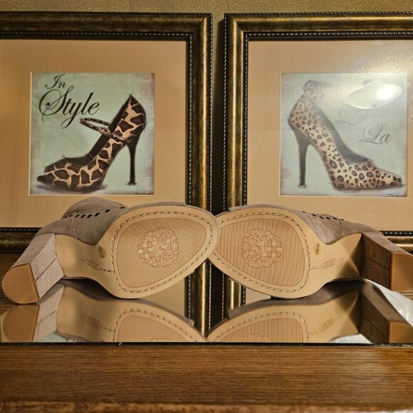 🤠 Vince Camuto Corianne Studded Peep Toe Booties – Size 6M - Picture 5 of 7